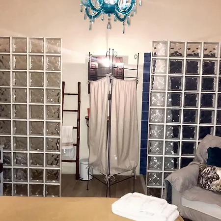 Comfortable House In With Modern Amenities