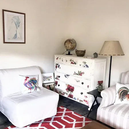Comfortable House In With Modern Amenities