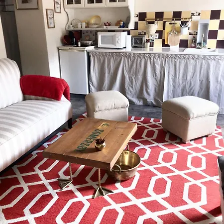 Comfortable House In With Modern Amenities Holiday home *